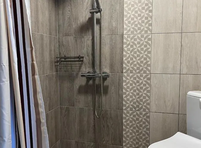 Kati Soeoegituba & Majutus 여관 Emmaste