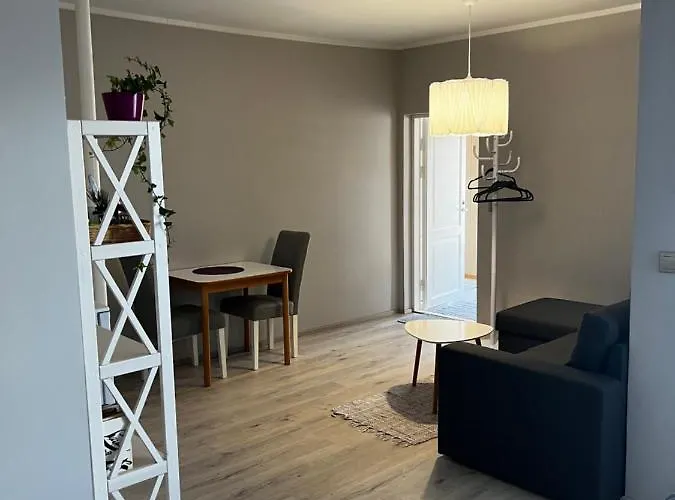 Kati Soeoegituba & Majutus * Emmaste