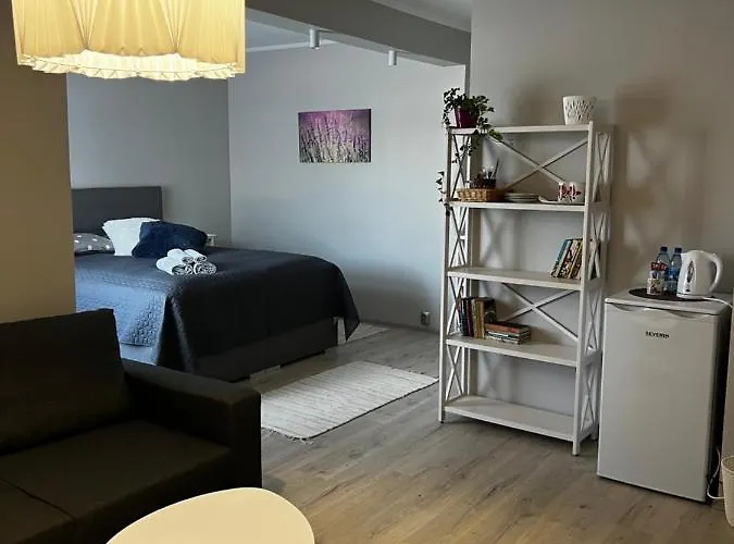 Kati Soeoegituba & Majutus 여관 Emmaste